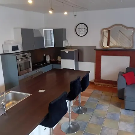 Maison De Bourg *